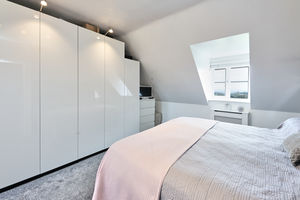 Photo 16- click for photo gallery